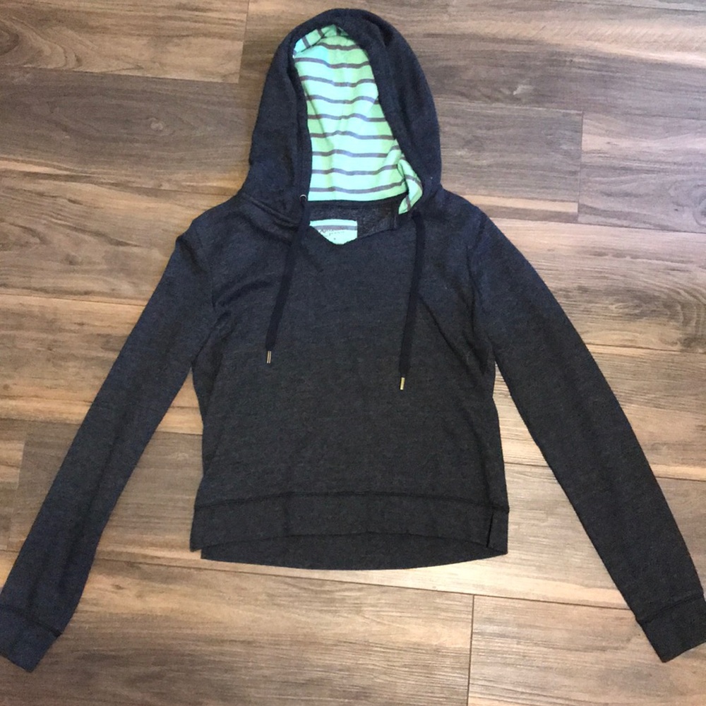grey hoodie